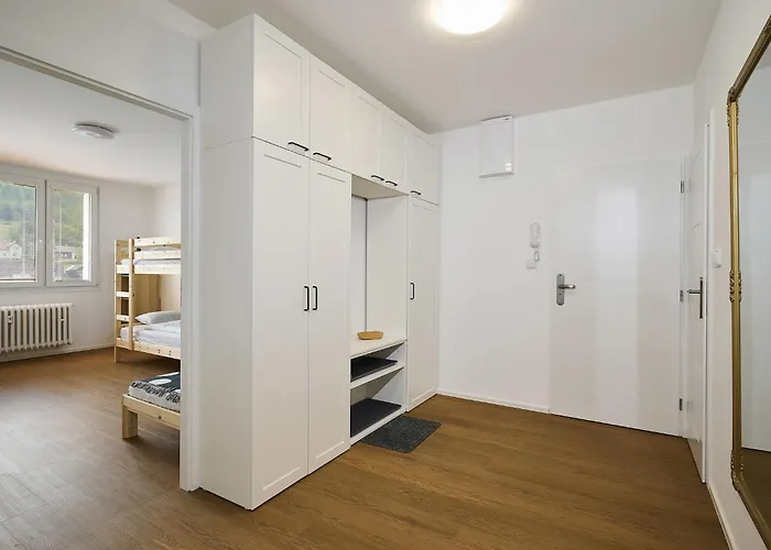 Forest Line By Interhome Lägenhet Josefŭv Dŭl